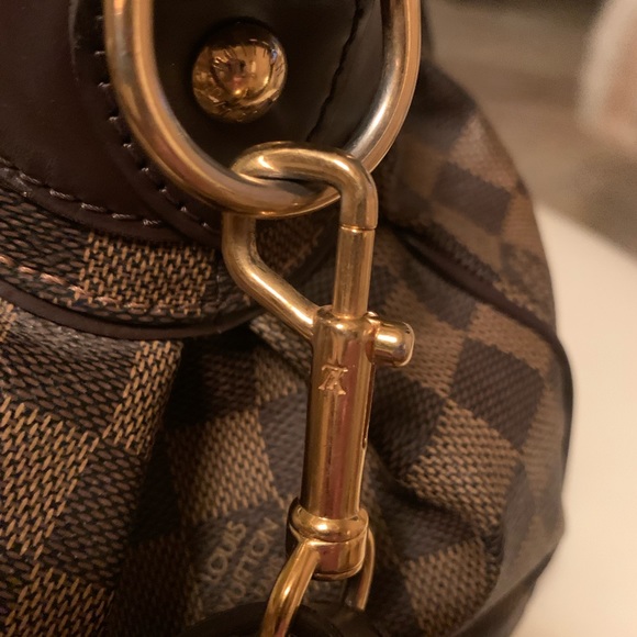 Louis Vuitton Damier Ebene Canvas Trevi PM - Picture 7 of 16